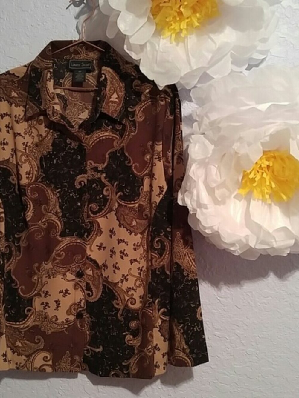 Laura Scott Paisley NWOT Long Sleeve Button Down Top with Side Slits SZ 18W